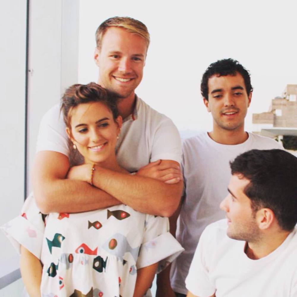 Meet your Posher, Elisenda